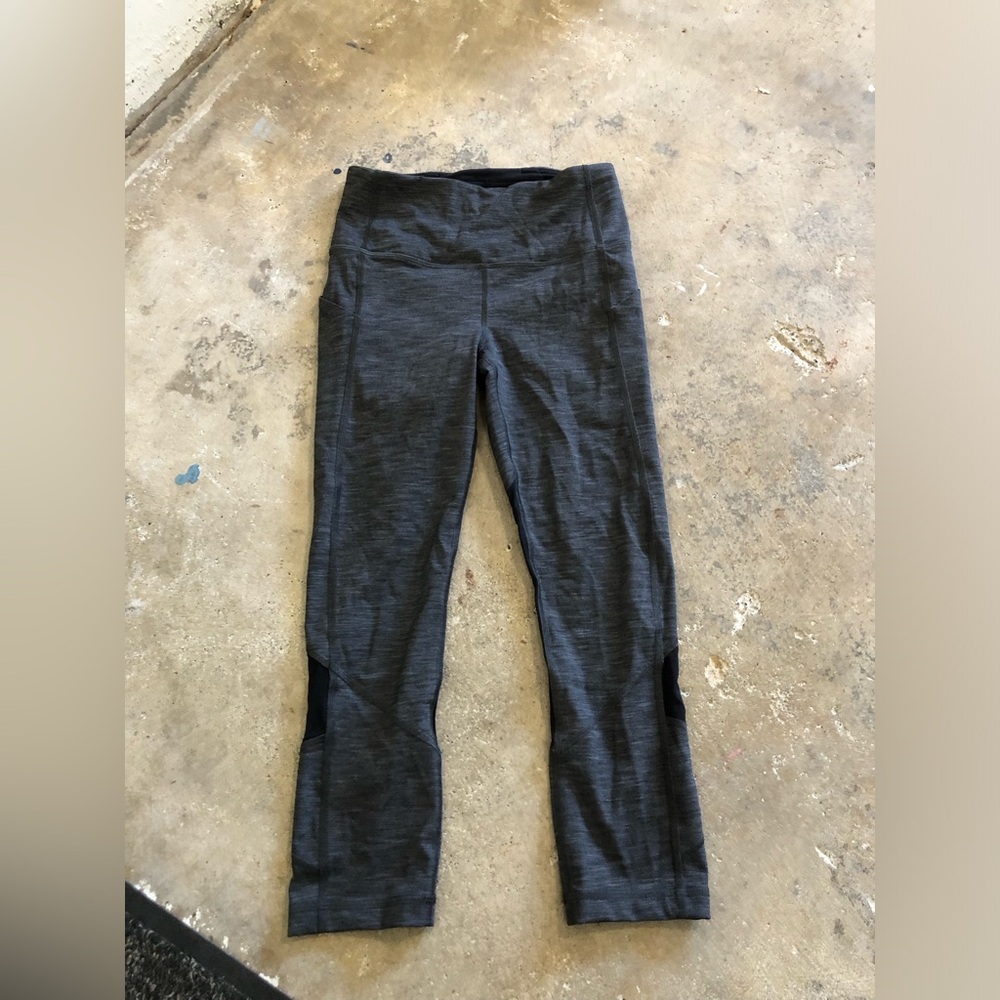 Lululemon Dark Grey Cropped Women’s Leggings Size 4